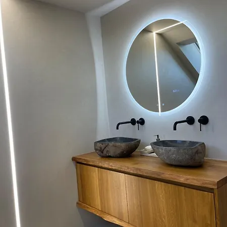 Villa U Nas Doma V Luzicich