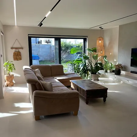 Villa U Nas Doma V Luzicich